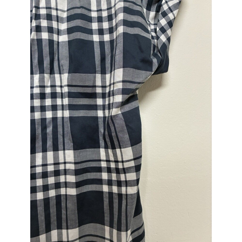 Kuhl Women’s Medium Blue And White Button Down Light Cropped Short Sleeve - Picture 13 of 13